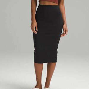 Lululemon Nulu Slim-Fit High-Rise Skirt | Black | Size 8